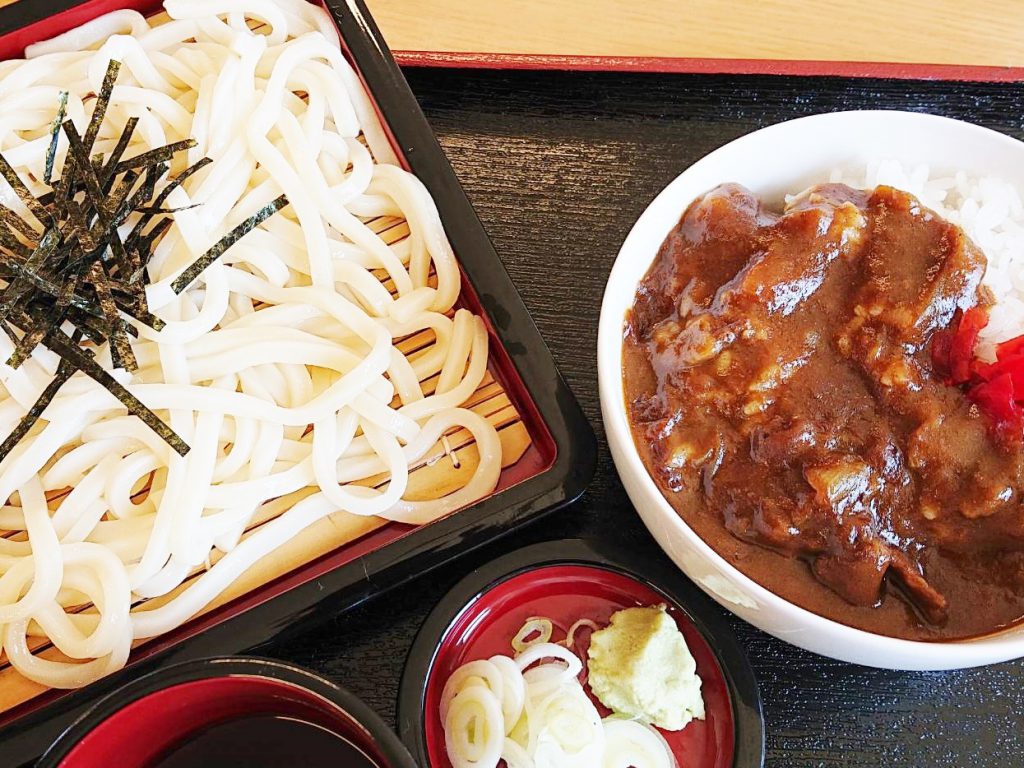 ざるうどんミニカレーセット