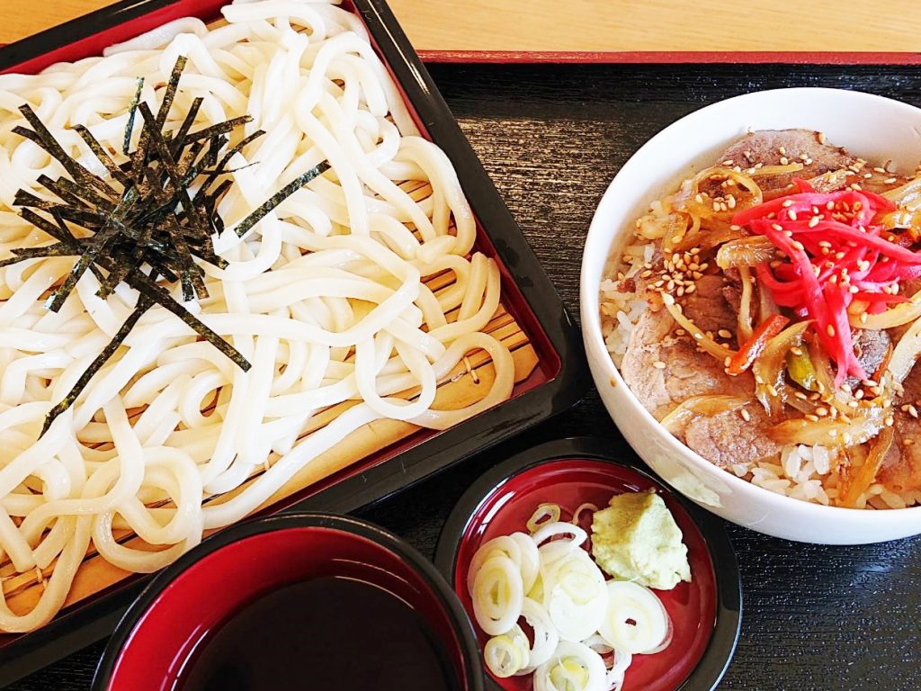 ざるうどんミニ豚丼セット